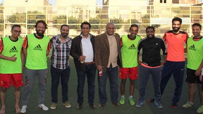 «نجوم البوابة» يواجه «الأهلي» في نهائي بطولة روزاليوسف