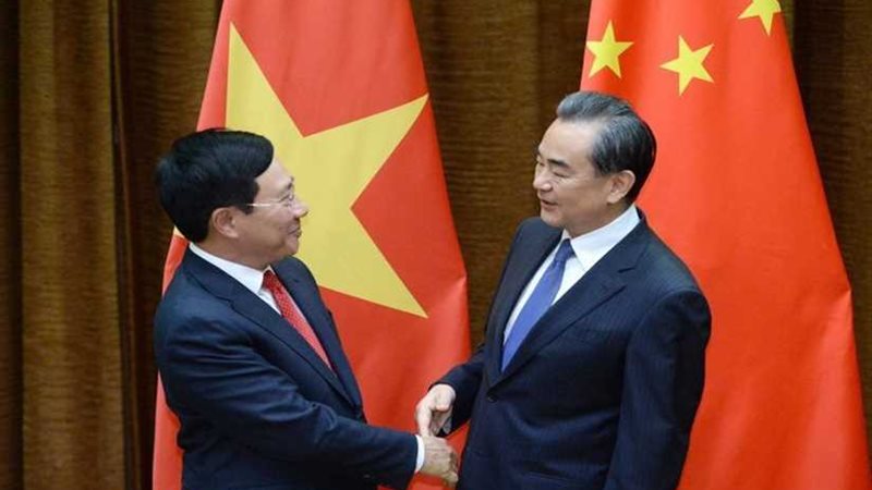 فيتنام والصين تدعوان