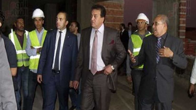 الحكومة تعلن بدء