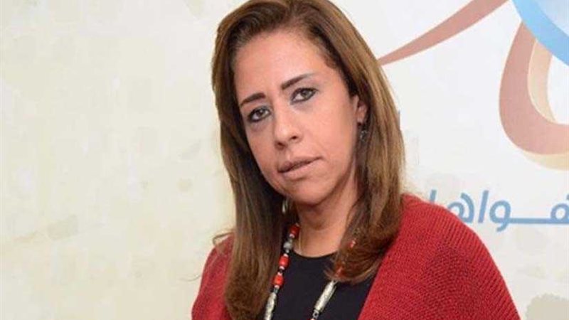 التعليم تضاء باللون