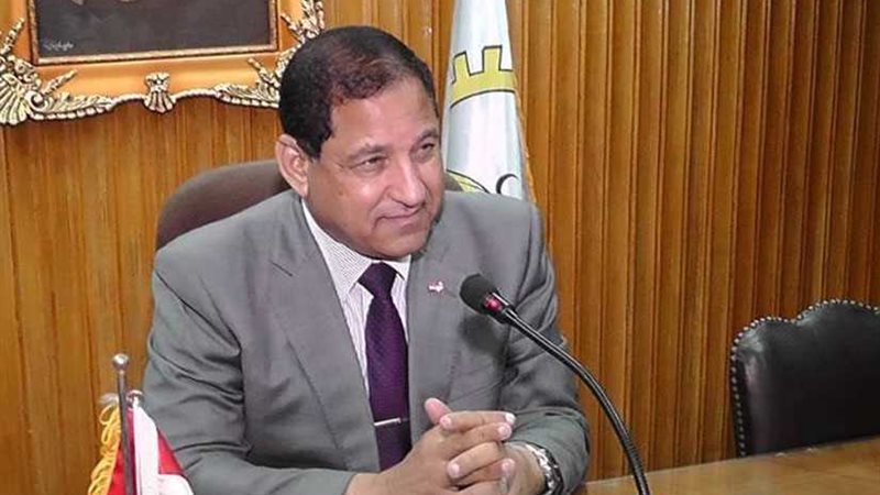 إطلاق اسم الكاتب