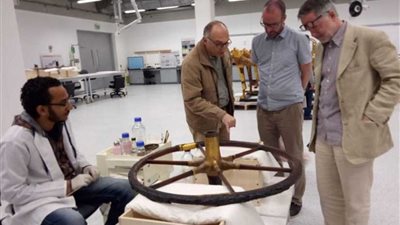 مدير المتحف البريطاني يزور المتحف المصري الكبير (صور)