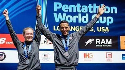 بالصور.. الخماسي الحديث يضيع الملايين ويتنازل عن البطل الأوليمبي لأمريكا