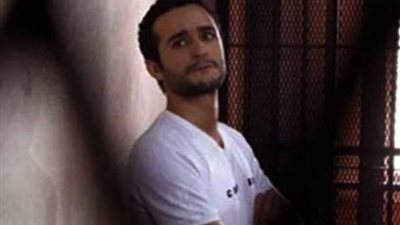 تأجيل محاكمة دومة لـ ١١ أبريل