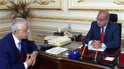 رئيس الوزراء يبحث الاستعداد للثانوية العامة وافتتاح 45 مدرسة يابانية