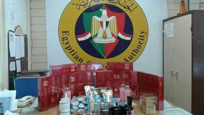 بالصور.. إحباط 22 محاولة تهرب جمركي