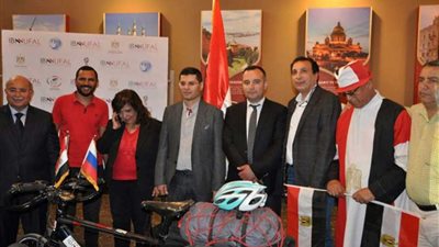 نوفل ينطلق من التحرير إلى روسيا بالدراجة