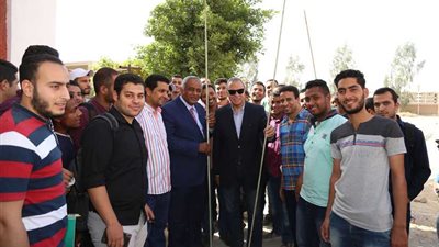 محافظ قنا يزور حاضنة الأعمال التكنولوجية بـ