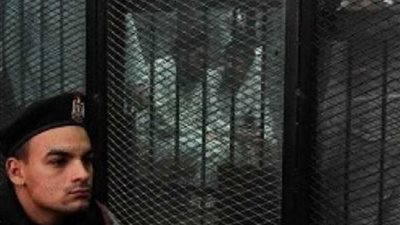 إعادة إجراءات محاكمة 3 متهمين في 