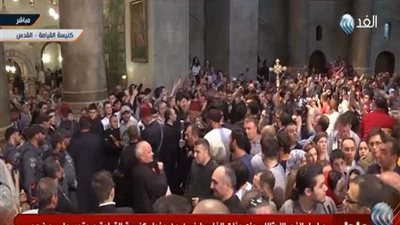 بالفيديو.. الاحتلال يعتدي على حجاج كنيسة 