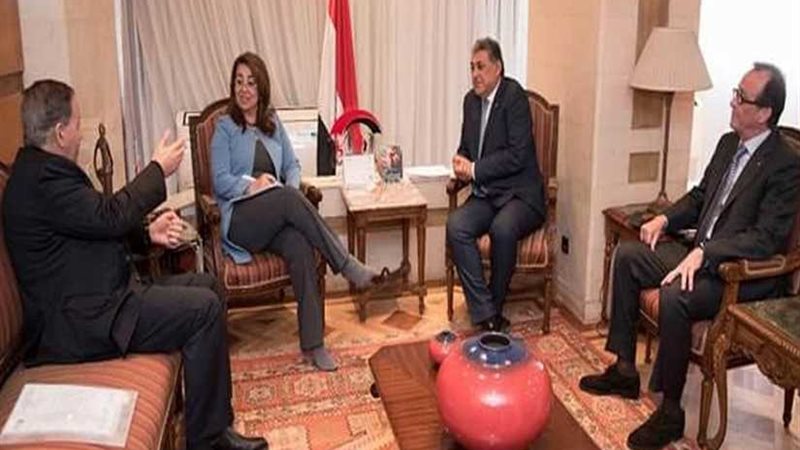 وزيرة التضامن تبحث