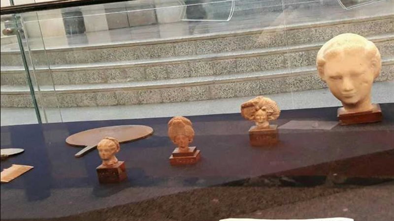 أيقونة الجمال عبر