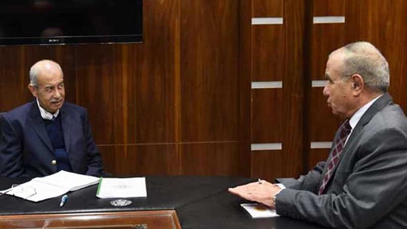 إسماعيل يجتمع بـالجندي