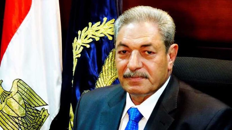 ضبط 3 طلاب أثناء