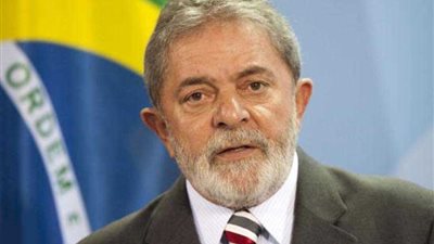 الرئيس البرازيلي الأسبق لولا دا سيلفا يقرر تسليم نفسه للشرطة