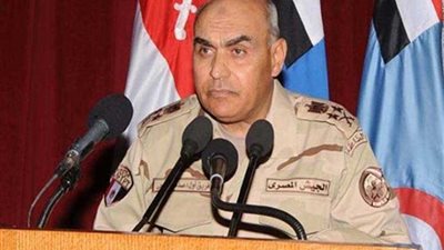 وزير الدفاع ينيب وفدًا من كبار القادة لتقديم التهنئة بعيد القيامة