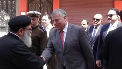 قيادات المنوفية بالمطرانية لتقديم التهنئة للأقباط