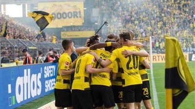 دورتموند يفوز على شتوتجارت 3 / صفر في الدوري الألماني