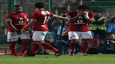 التعادل السلبي يفرض كلمته على الشوط الأول بموقعة الأهلي وسموحة