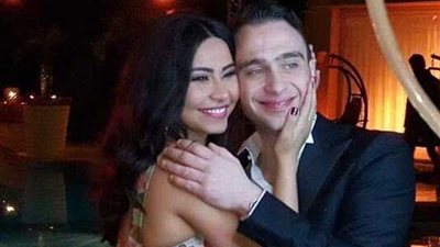 بدأ شهر العسل اليوم.. شيرين وحسام فاجآ رواد السوشيال بزواجهما (صور)