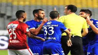 قطار انتصارات الأهلي يتعطل في الإسكندرية بتعادل سلبي مع سموحة