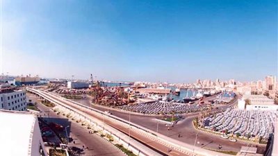 انتظام حركة السفن والبضائع في ميناء الإسكندرية تزامنا مع أعياد شم النسيم