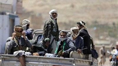 مقتل قيادي حوثي بيد شقيقه وسط اليمن