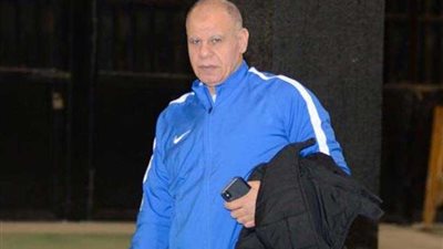 أيمن حافظ: تقليص عدد اللاعبين وضع الزمالك في موقف صعب