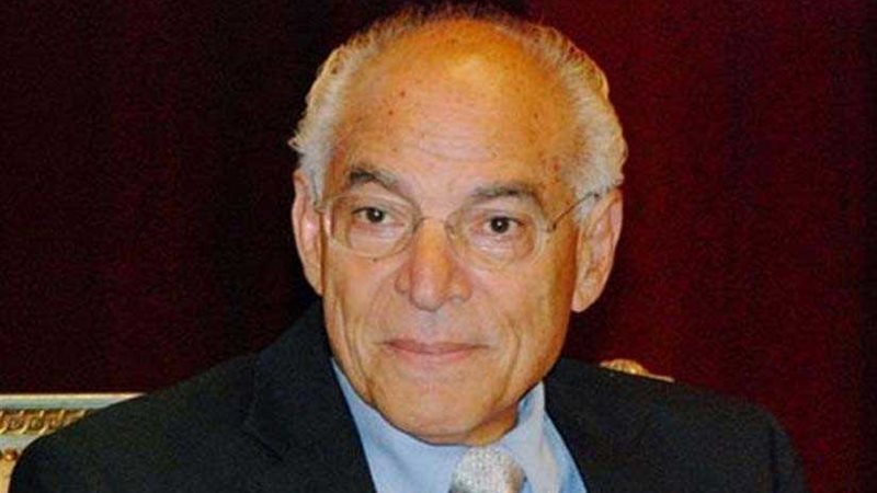 فاروق الباز يحرج