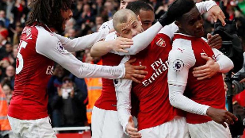 بمشاركة النني ..