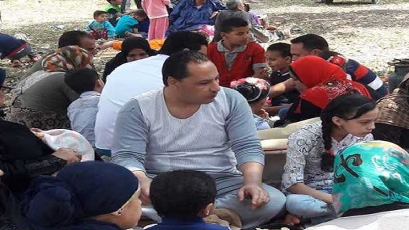 توافد المواطنين على