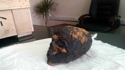 الآثار تكشف عن القطع الأثرية المستردة (صور)