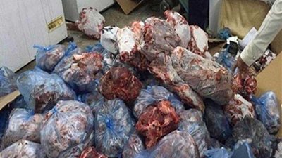 ضبط نصف طن لحوم ودواجن فاسدة بمول شهير بالمنصورة