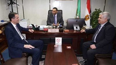 نائب وزير التعليم يفتتح معرض المنتجات بالمنوفية