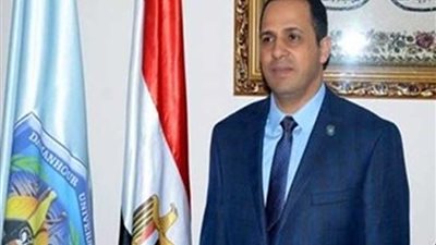 تكريم 3 طلاب لحصدهم المركز الأول في القصة والشعر والأدب