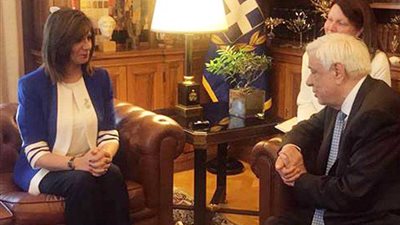 الرئيس اليوناني يستقبل لجنة المباحثات الثلاثية.. ويشيد بأسبوع 