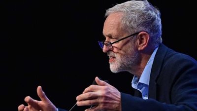 حزب العمال البريطاني يتهم حكومة بلاده بأنها تنتظر التعليمات من ترامب بشأن سوريا