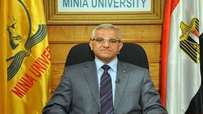 حقوق المنيا تناقش