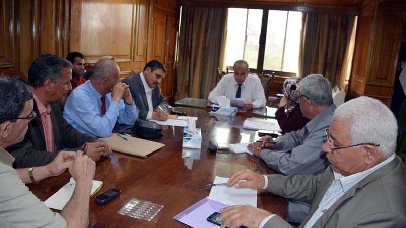 محافظ القليوبية يبحث