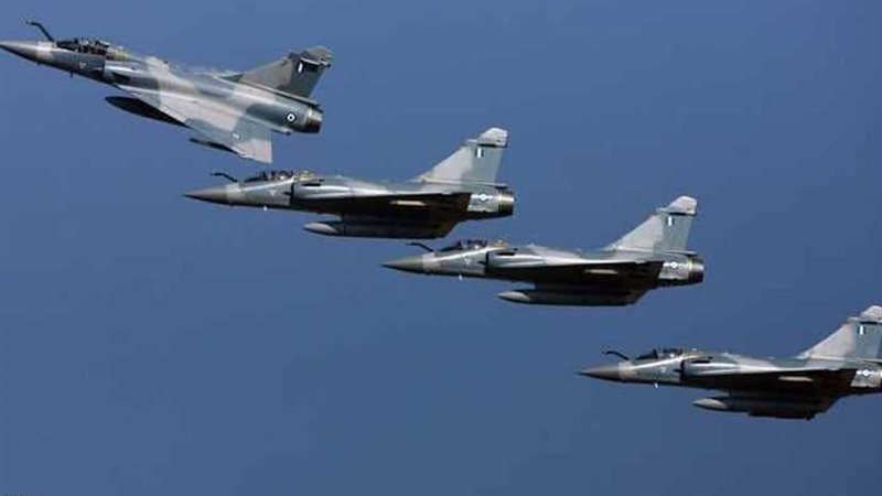 مقتل طيار حربي بعد