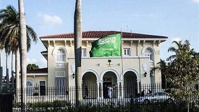 السعودية: نؤيد الضربات الجوية على أهداف عسكرية في سوريا