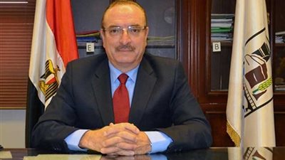 محافظ بني سويف يتفقد قافلة طبية ​لتلاميذ مدارس الواسطى