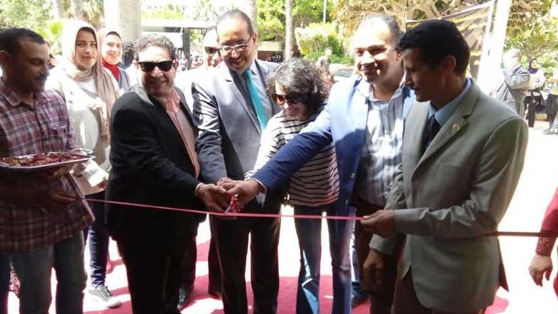 افتتاح معرض الكتاب