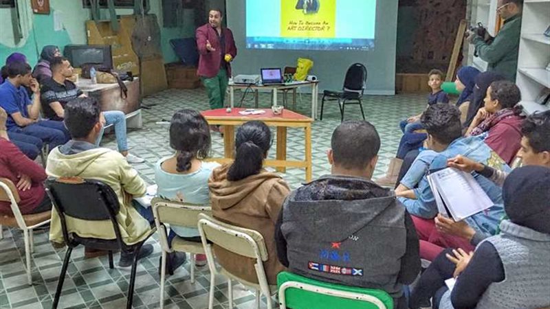 بالصور.. ورشة الديكور