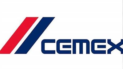 بمشاركة فريق كرة القدم.. أسمنت أسيوط تحتفل بيوم اليتيم