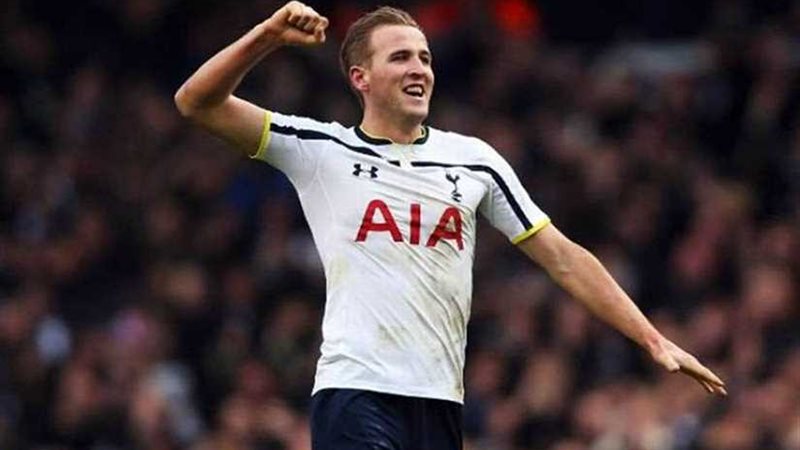 كين يلاحق صلاح على