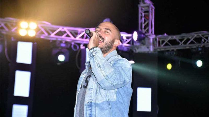 بالصور..العسيلي يحيي