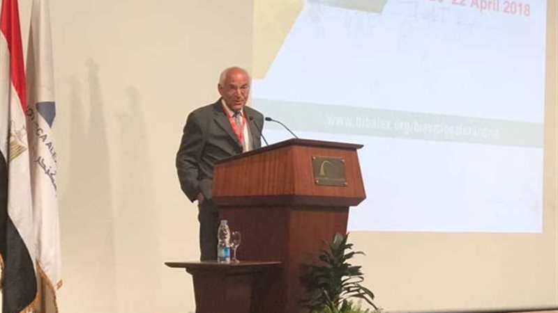 فاروق الباز في بيوفيجن