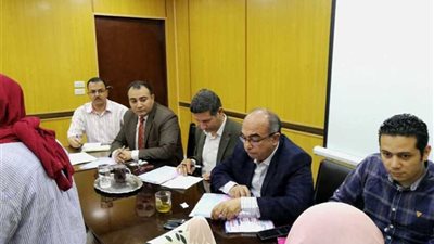 توافد صيادلة المنوفية بمقر النقابة لحجز المصايف