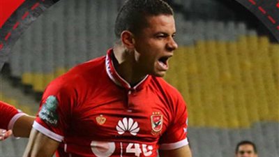 الأهلي ينهي الشوط الاول 0/1 أمام بتروجيت